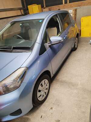 Photo: Toyota Vitz For Sale